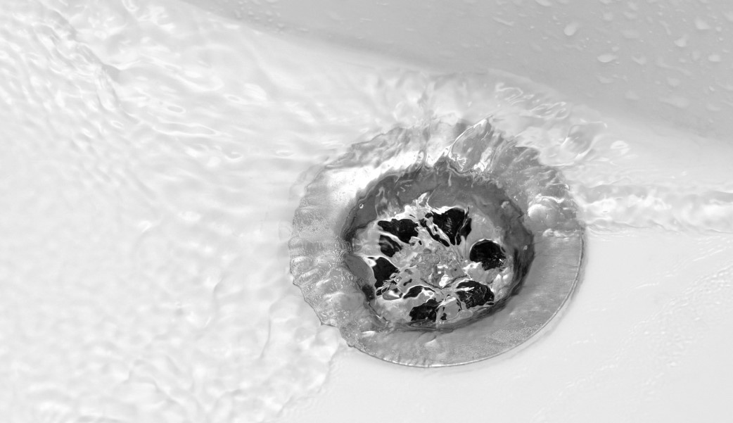 ריח ביוב במקלחת